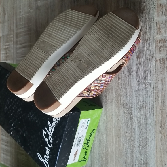 Sam Edelman Audrea Holigraphic/Iridescent Sandals Size 6.5 W - Picture 3 of 8